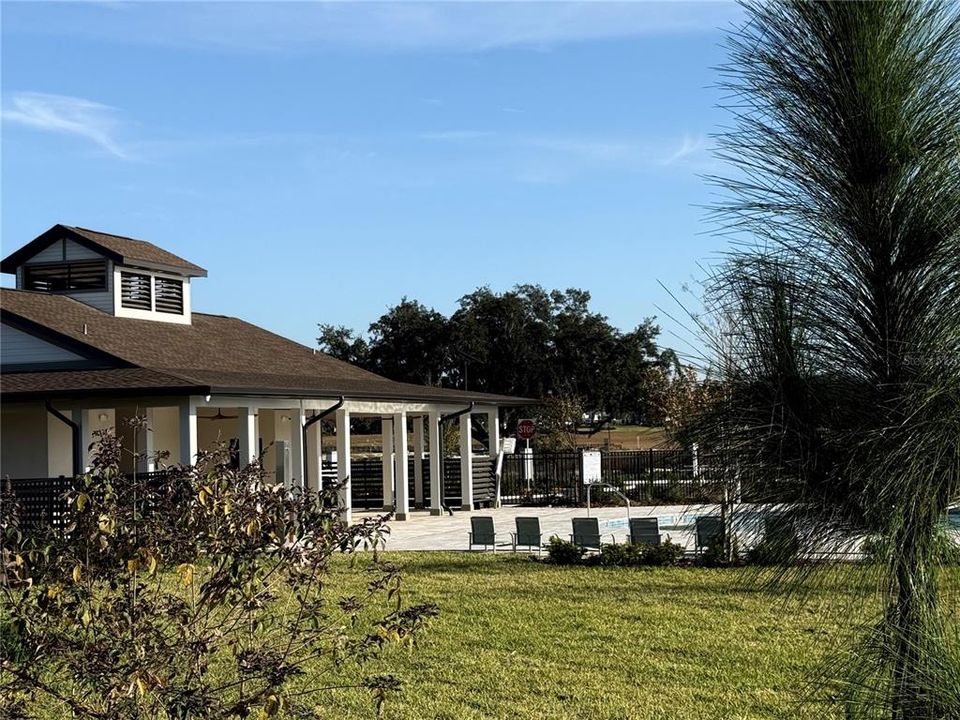 En Venta: $300,000 (3 camas, 2 baños, 1624 Pies cuadrados)