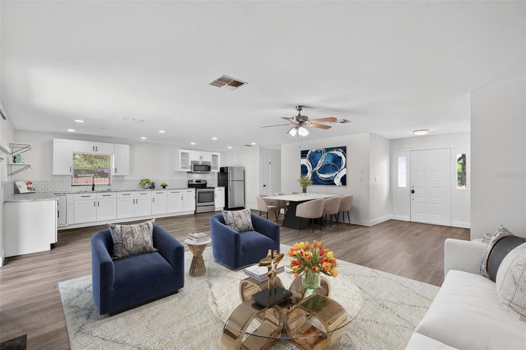 На продажу: $310,000 (2 спален, 2 ванн, 1335 Квадратных фут)