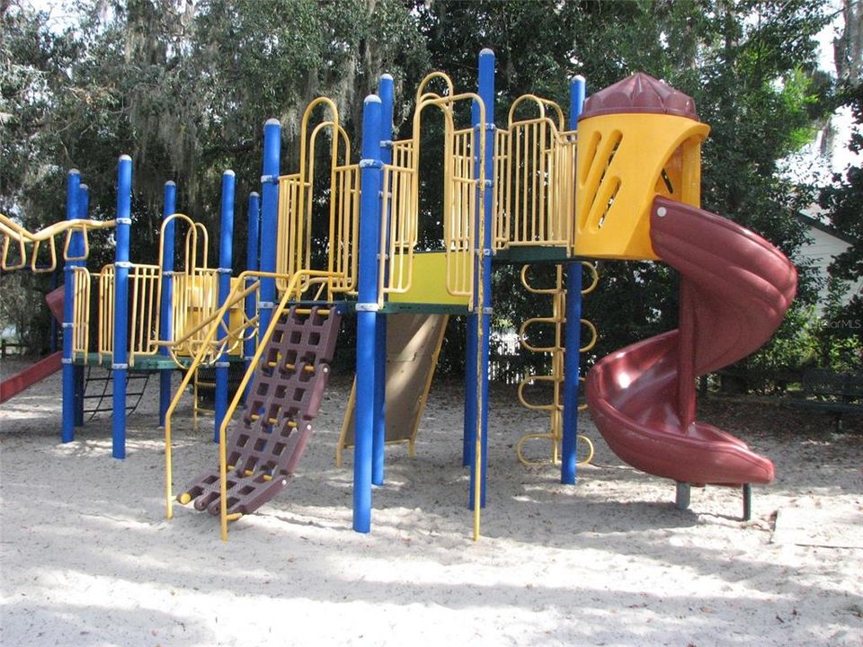 待售: $449,500 (3 贝兹, 2 浴室, 1664 平方英尺)