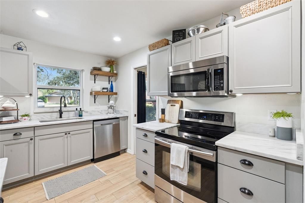 待售: $449,500 (3 贝兹, 2 浴室, 1664 平方英尺)