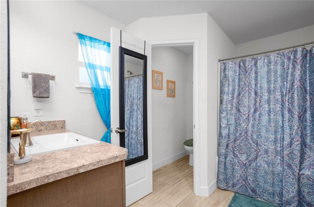 待售: $280,000 (3 贝兹, 2 浴室, 1980 平方英尺)