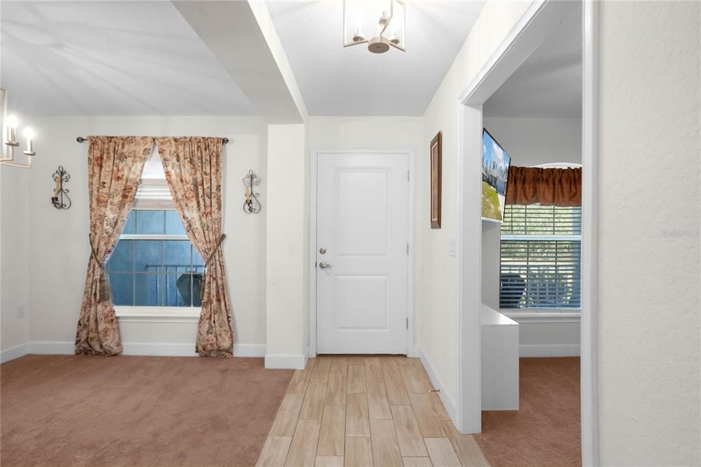 待售: $280,000 (3 贝兹, 2 浴室, 1980 平方英尺)