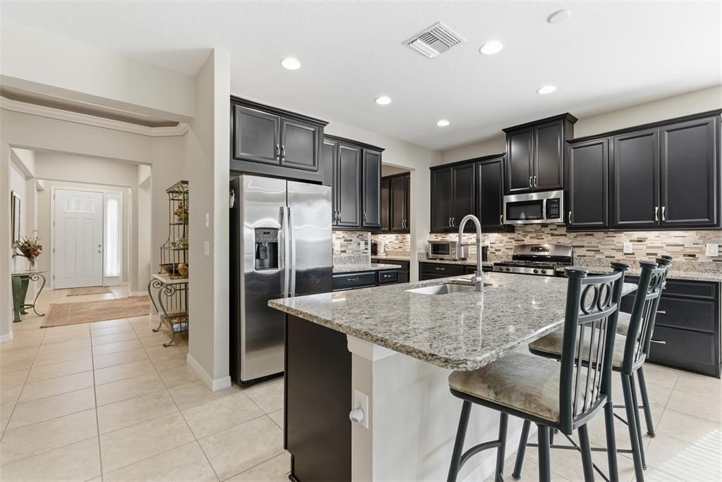 待售: $470,000 (4 贝兹, 3 浴室, 2403 平方英尺)