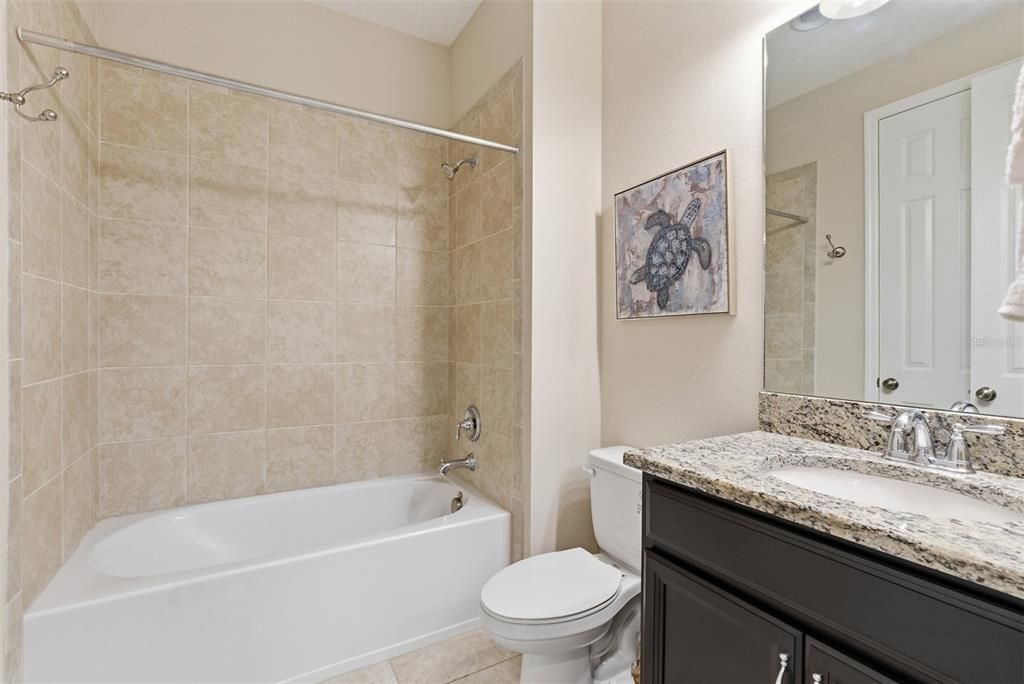 待售: $470,000 (4 贝兹, 3 浴室, 2403 平方英尺)