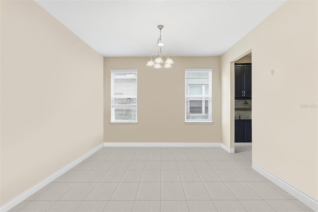 待售: $470,000 (4 贝兹, 3 浴室, 2403 平方英尺)