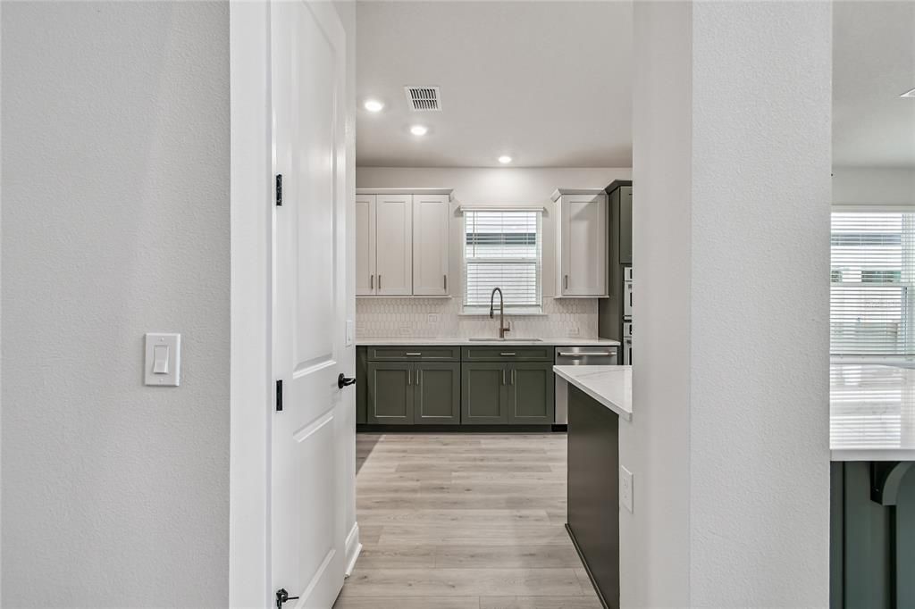 For Sale: $699,990 (4 beds, 3 baths, 2473 Square Feet)