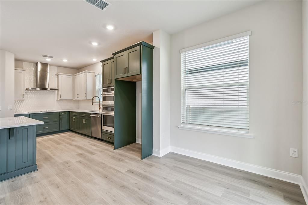 For Sale: $699,990 (4 beds, 3 baths, 2473 Square Feet)