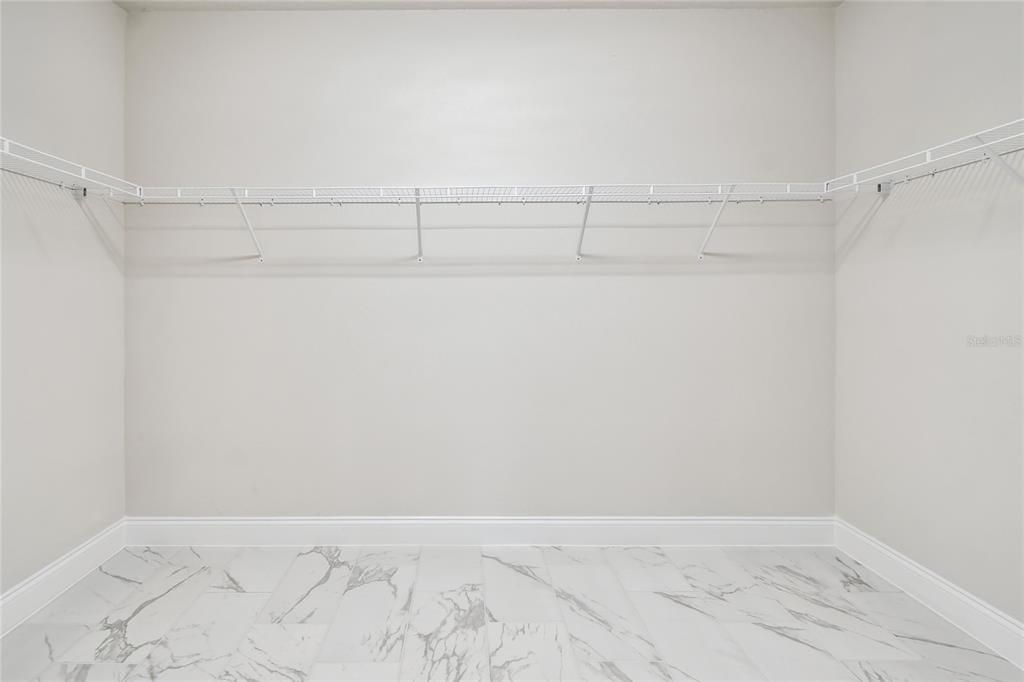 For Sale: $699,990 (4 beds, 3 baths, 2473 Square Feet)