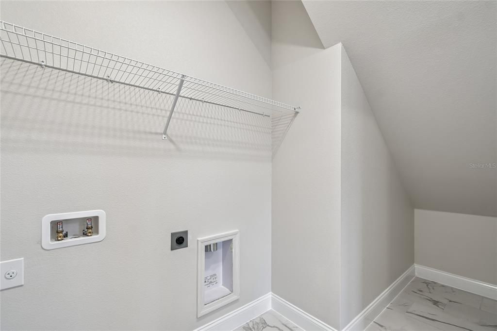 For Sale: $699,990 (4 beds, 3 baths, 2473 Square Feet)