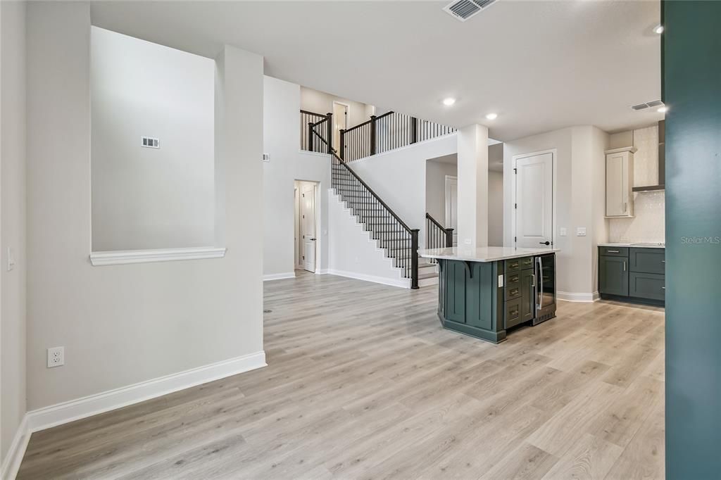 For Sale: $699,990 (4 beds, 3 baths, 2473 Square Feet)