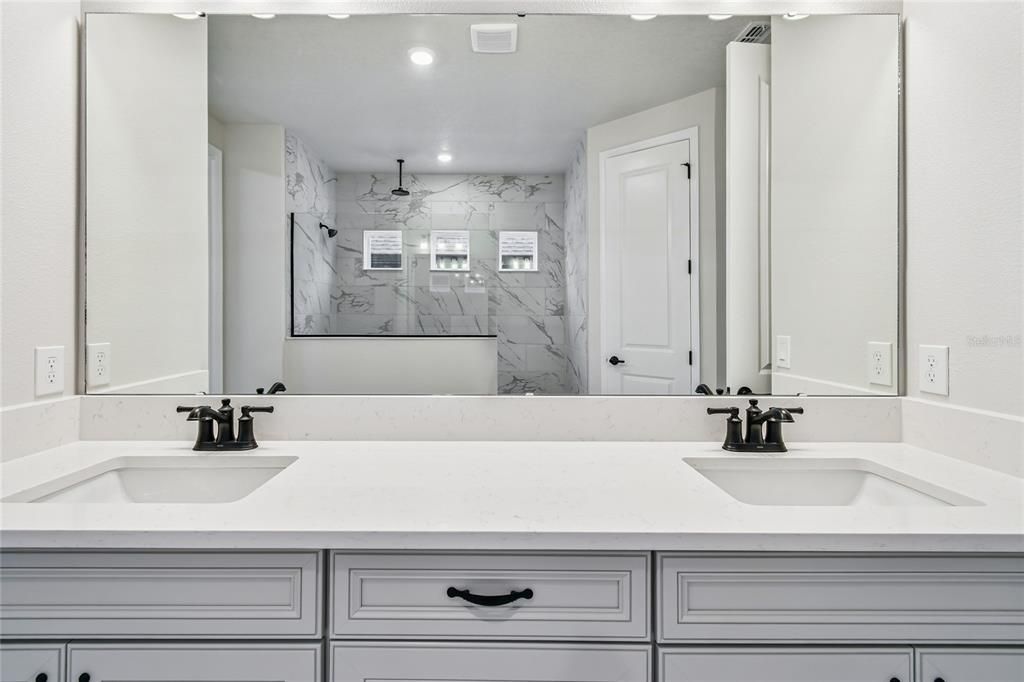 For Sale: $699,990 (4 beds, 3 baths, 2473 Square Feet)