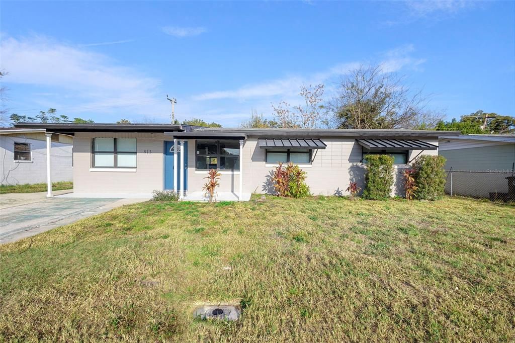 For Sale: $215,000 (4 beds, 2 baths, 1127 Square Feet)