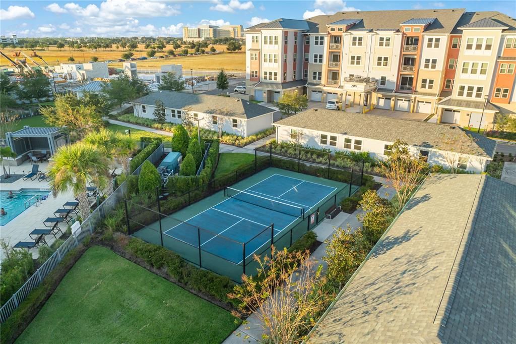 For Sale: $449,995 (2 beds, 2 baths, 1486 Square Feet)