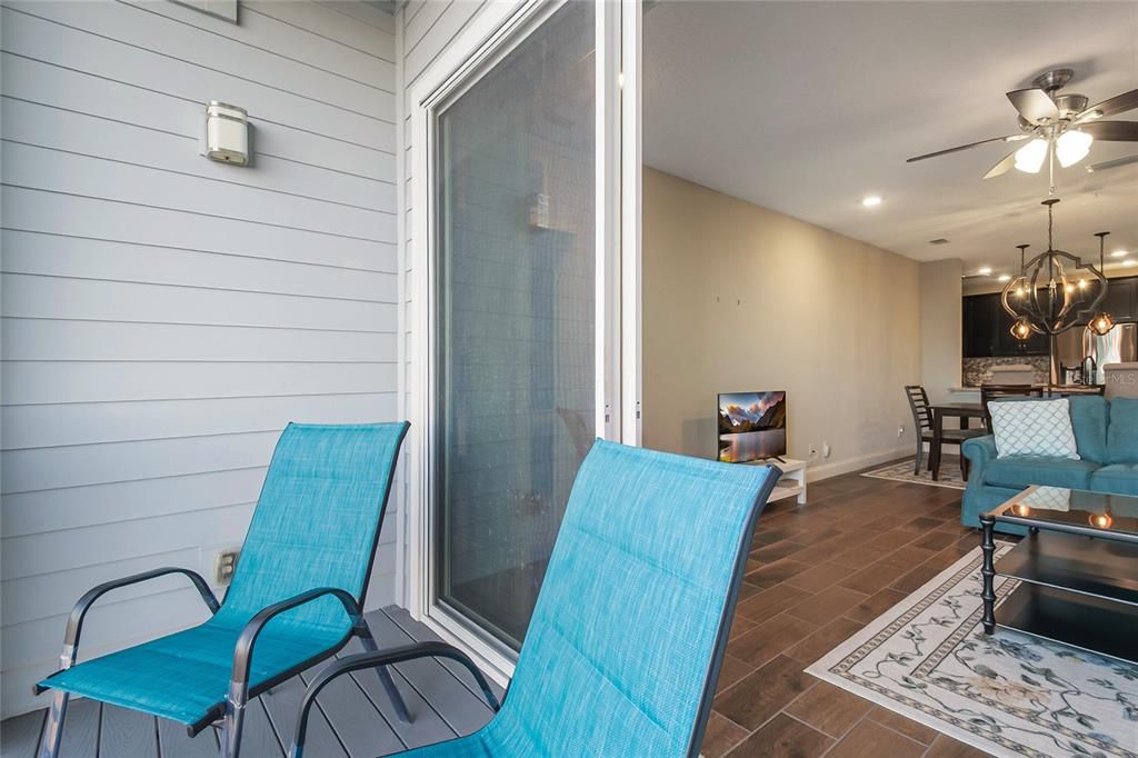 For Sale: $449,995 (2 beds, 2 baths, 1486 Square Feet)