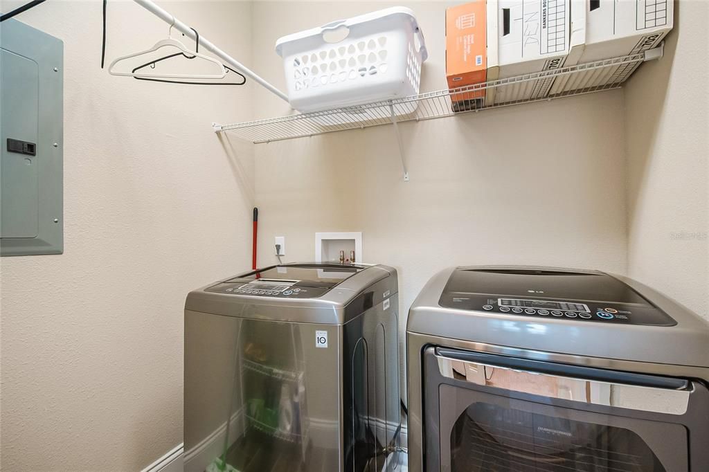 For Sale: $449,995 (2 beds, 2 baths, 1486 Square Feet)