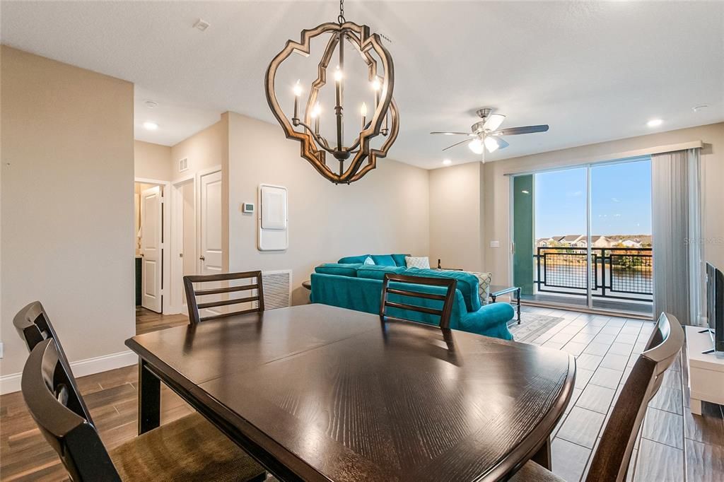 For Sale: $449,995 (2 beds, 2 baths, 1486 Square Feet)