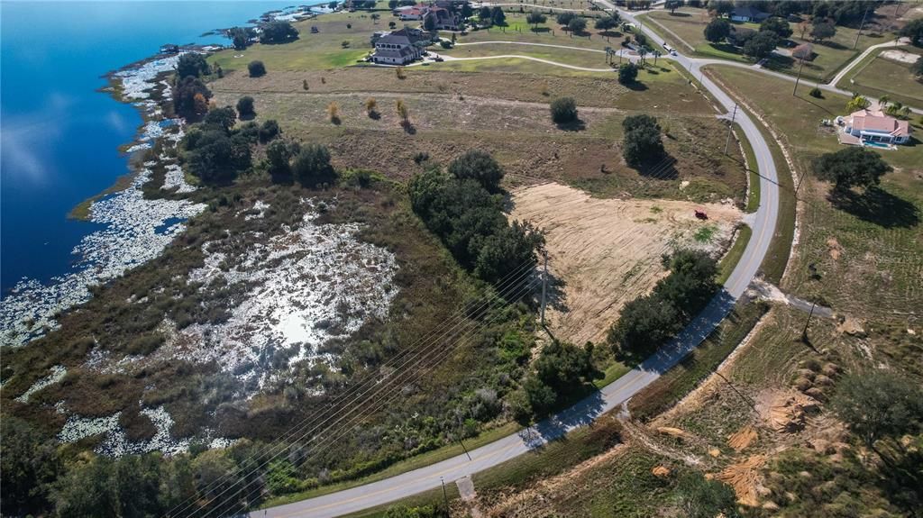 En Venta: $550,000 (3.13 acres)