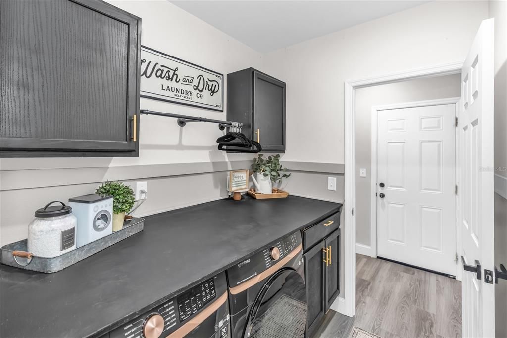 待售: $384,999 (3 贝兹, 2 浴室, 1600 平方英尺)