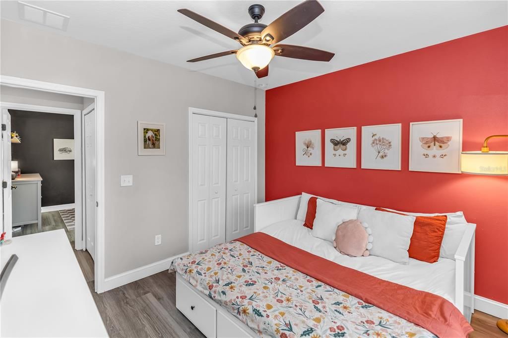 待售: $384,999 (3 贝兹, 2 浴室, 1600 平方英尺)