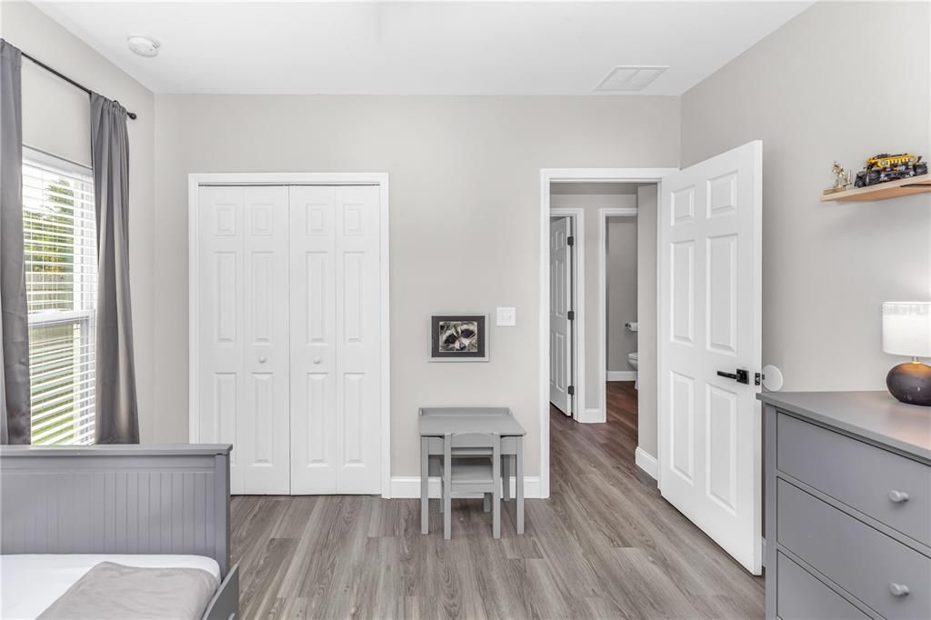 待售: $384,999 (3 贝兹, 2 浴室, 1600 平方英尺)