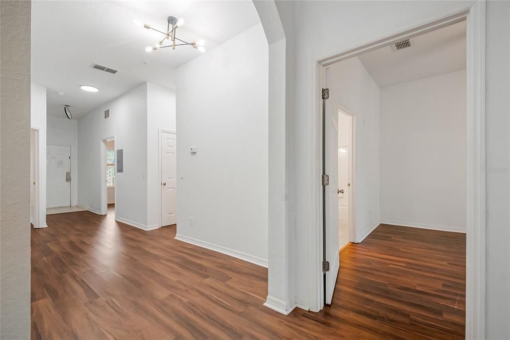 En Venta: $189,900 (3 camas, 2 baños, 1227 Pies cuadrados)