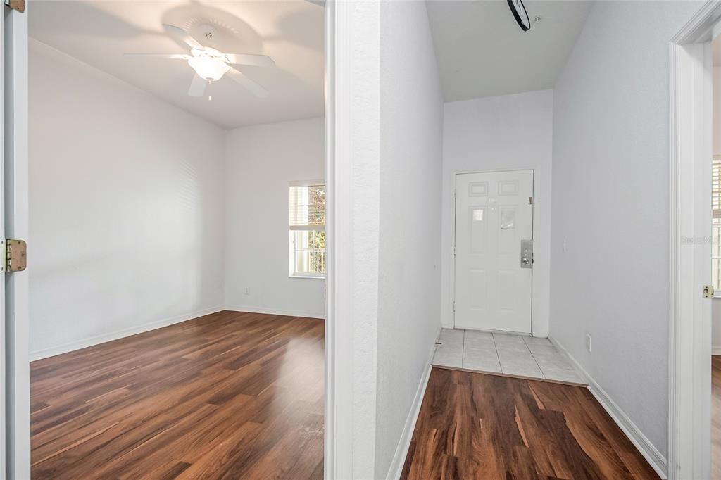 En Venta: $189,900 (3 camas, 2 baños, 1227 Pies cuadrados)