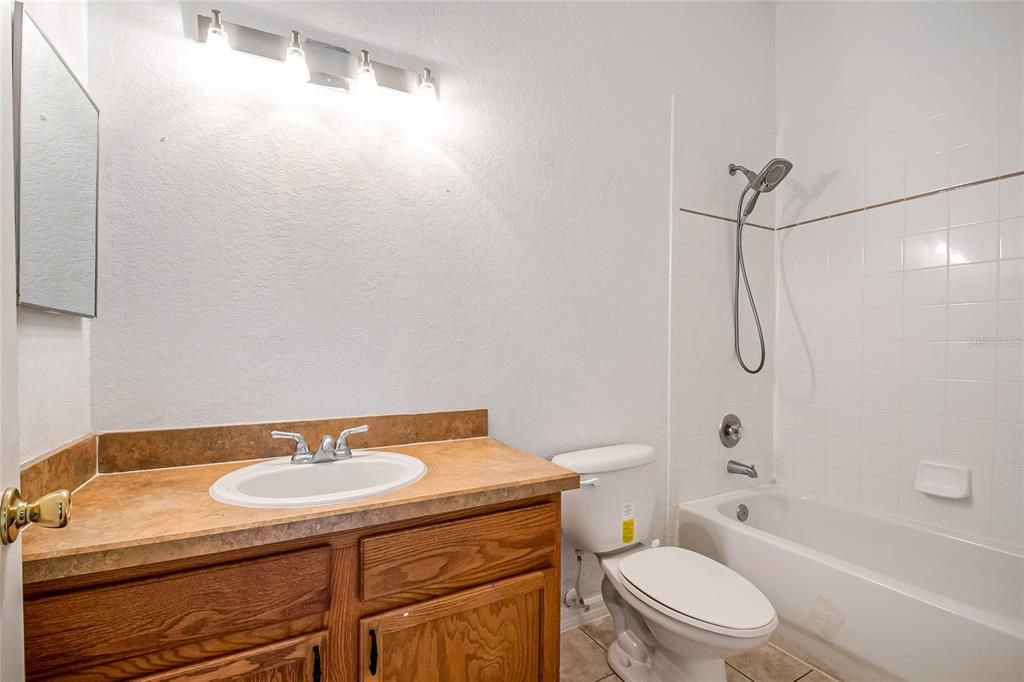 En Venta: $189,900 (3 camas, 2 baños, 1227 Pies cuadrados)