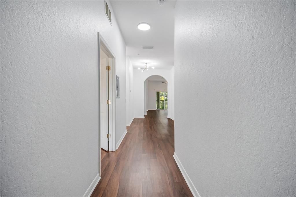 En Venta: $189,900 (3 camas, 2 baños, 1227 Pies cuadrados)