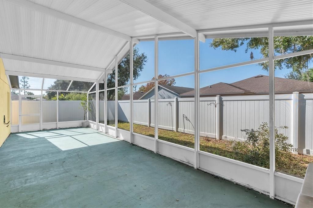 待售: $415,000 (4 贝兹, 2 浴室, 2024 平方英尺)