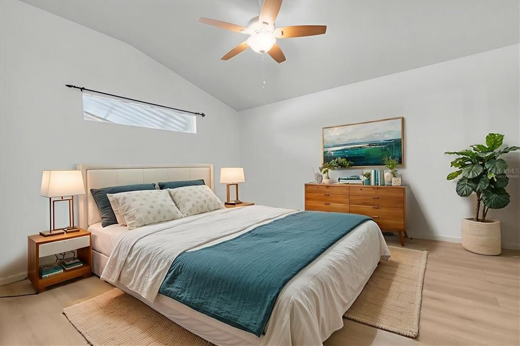 待售: $415,000 (4 贝兹, 2 浴室, 2024 平方英尺)