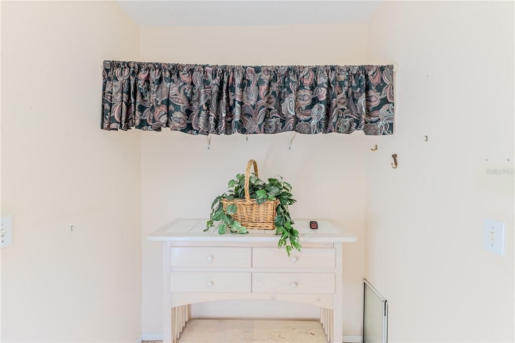 待售: $350,000 (2 贝兹, 2 浴室, 2038 平方英尺)