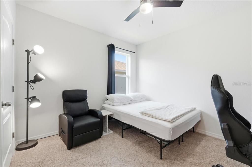 待售: $365,000 (3 贝兹, 2 浴室, 1669 平方英尺)