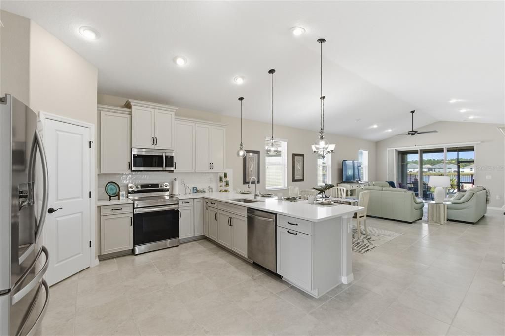 For Sale: $459,900 (3 beds, 2 baths, 2024 Square Feet)