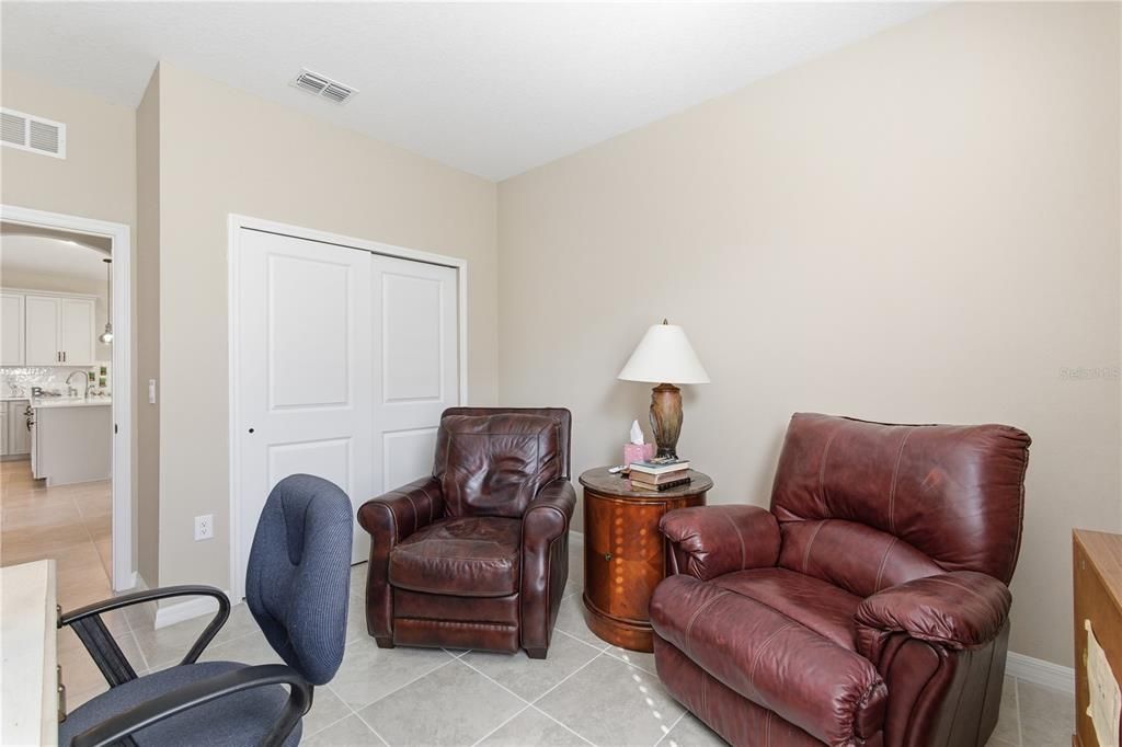 For Sale: $459,900 (3 beds, 2 baths, 2024 Square Feet)