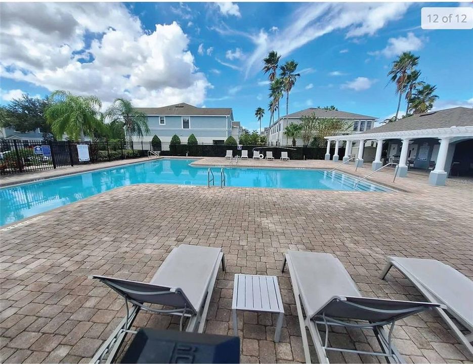 For Rent: $1,700 (2 beds, 3 baths, 1056 Square Feet)