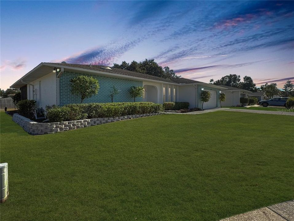 待售: $525,000 (3 贝兹, 2 浴室, 2052 平方英尺)