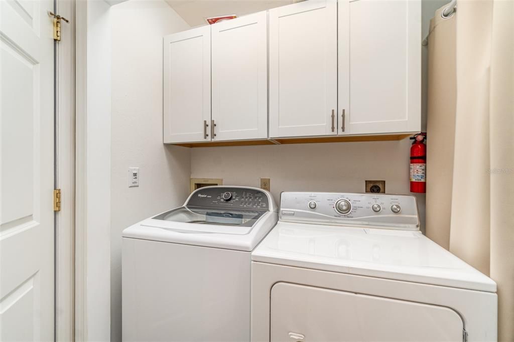 For Sale: $295,000 (2 beds, 2 baths, 1162 Square Feet)