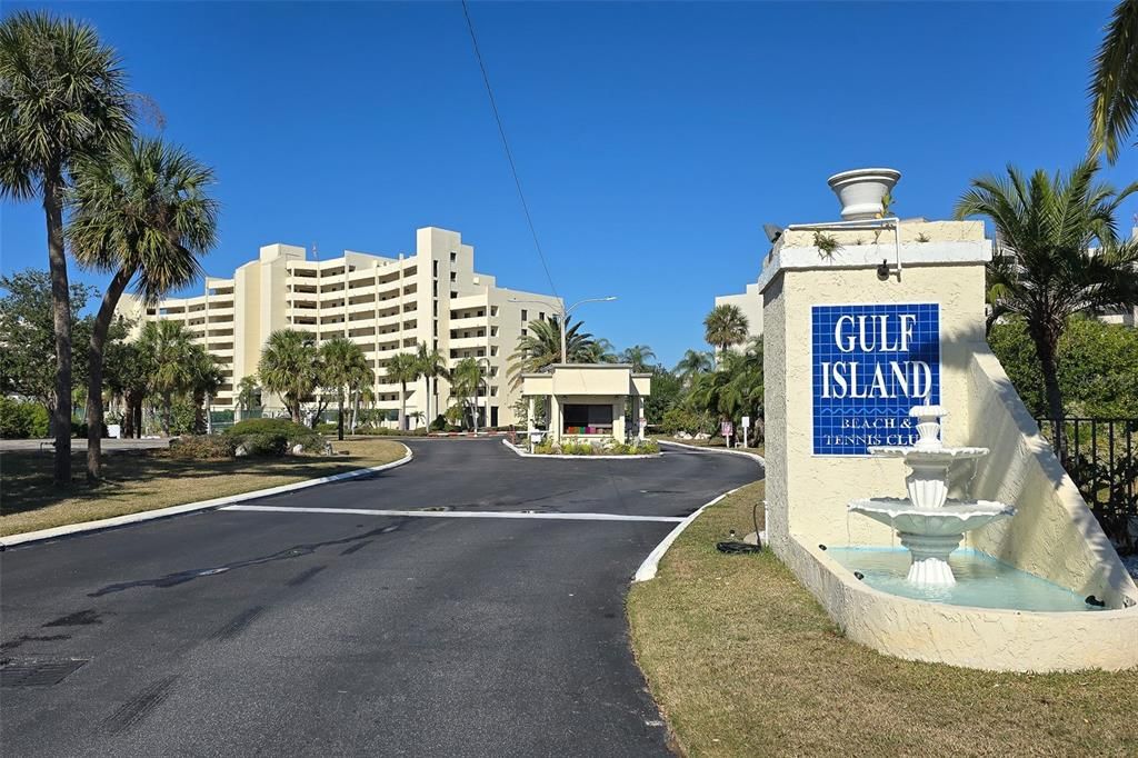 На продажу: $379,000 (2 спален, 2 ванн, 950 Квадратных фут)