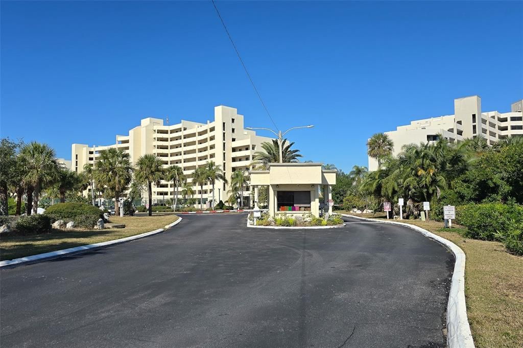 На продажу: $379,000 (2 спален, 2 ванн, 950 Квадратных фут)