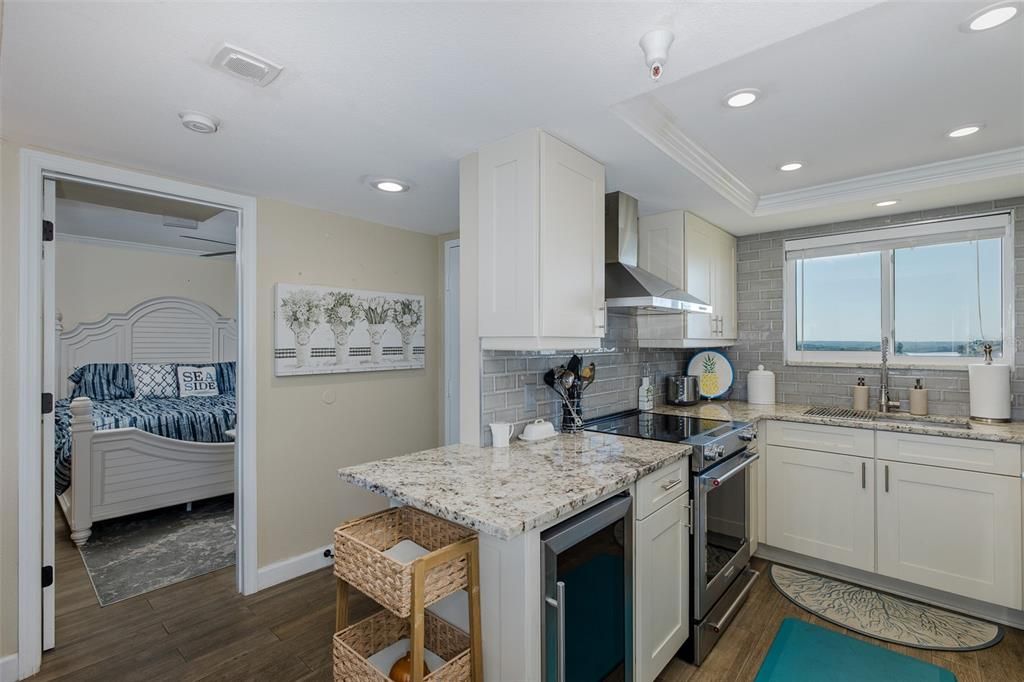 На продажу: $379,000 (2 спален, 2 ванн, 950 Квадратных фут)