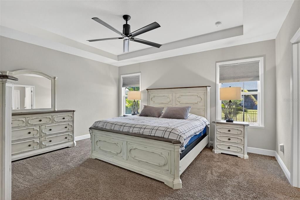 На продажу: $579,999 (3 спален, 2 ванн, 2067 Квадратных фут)