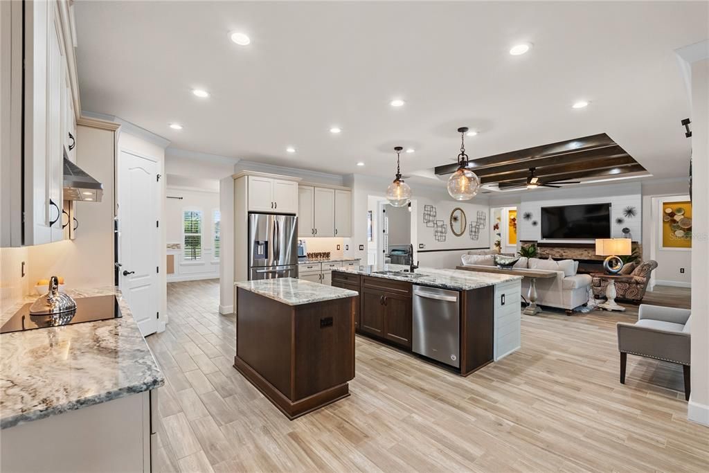 For Sale: $975,000 (4 beds, 4 baths, 3158 Square Feet)