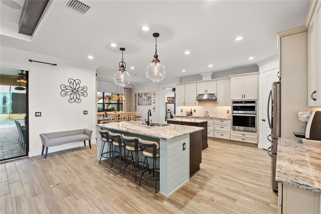 For Sale: $975,000 (4 beds, 4 baths, 3158 Square Feet)