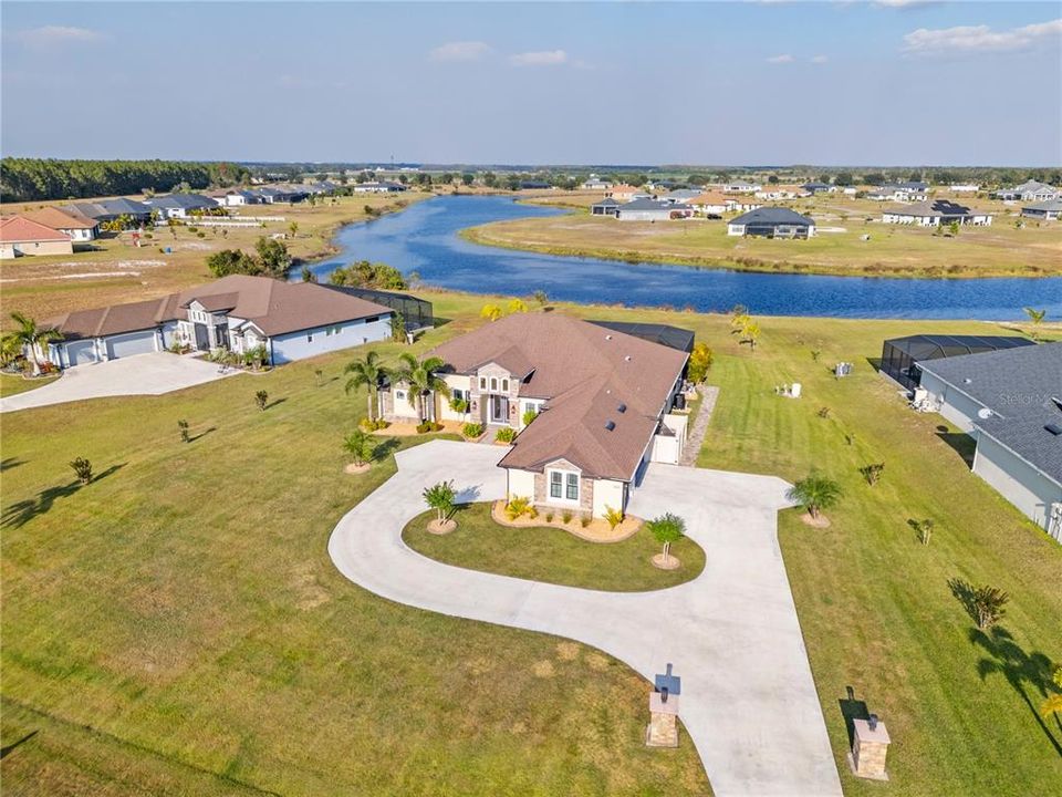 For Sale: $975,000 (4 beds, 4 baths, 3158 Square Feet)