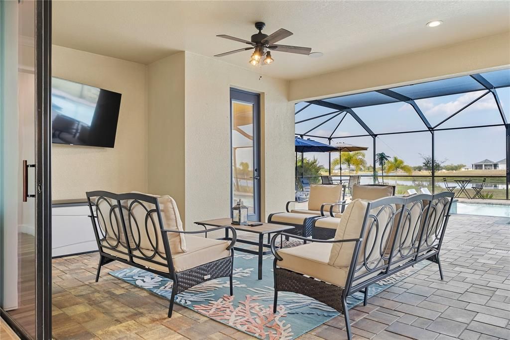 For Sale: $975,000 (4 beds, 4 baths, 3158 Square Feet)