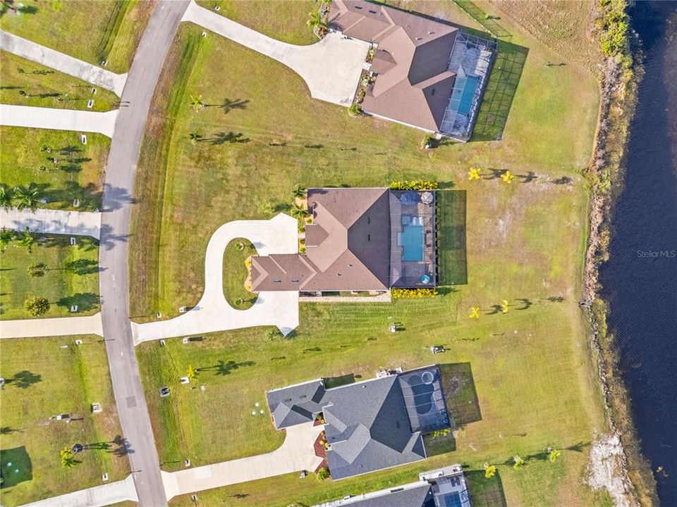 For Sale: $975,000 (4 beds, 4 baths, 3158 Square Feet)