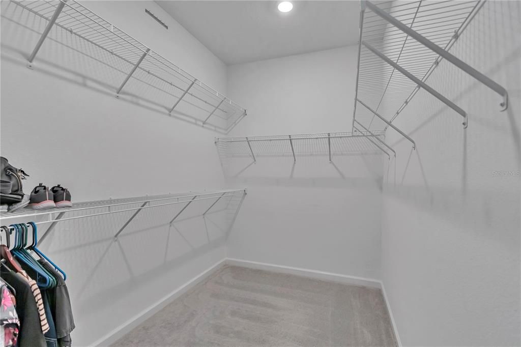 For Sale: $285,000 (3 beds, 2 baths, 1755 Square Feet)