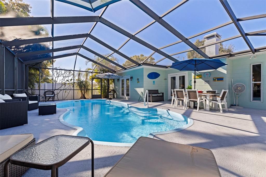 For Sale: $625,000 (3 beds, 2 baths, 1607 Square Feet)