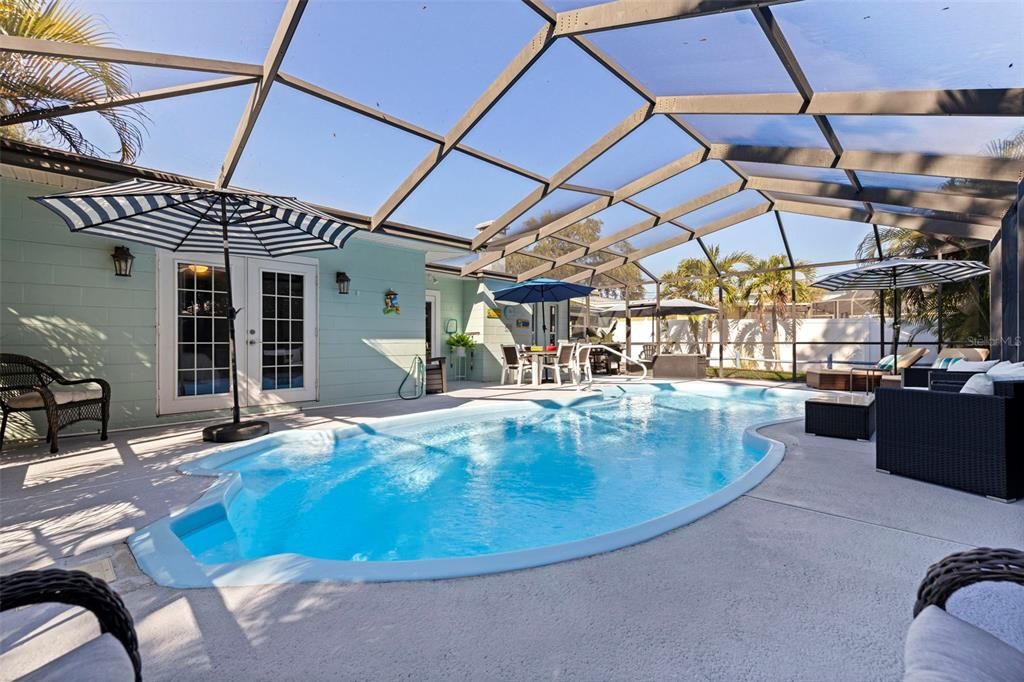 For Sale: $625,000 (3 beds, 2 baths, 1607 Square Feet)