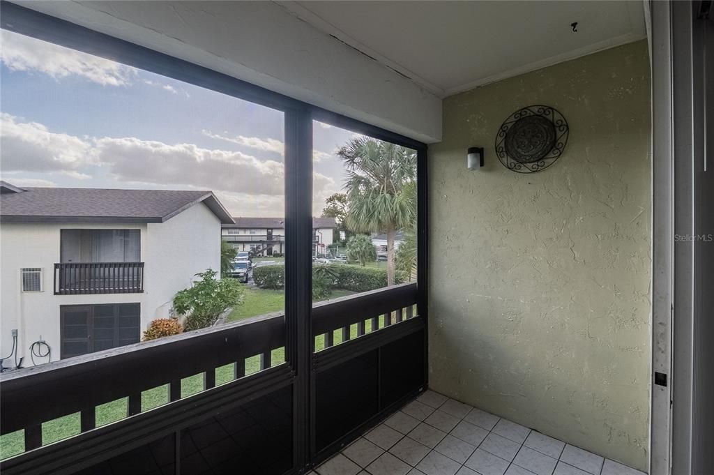 For Sale: $135,000 (2 beds, 1 baths, 840 Square Feet)